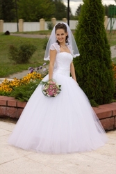 Продам свадебное платье (салон Романс)